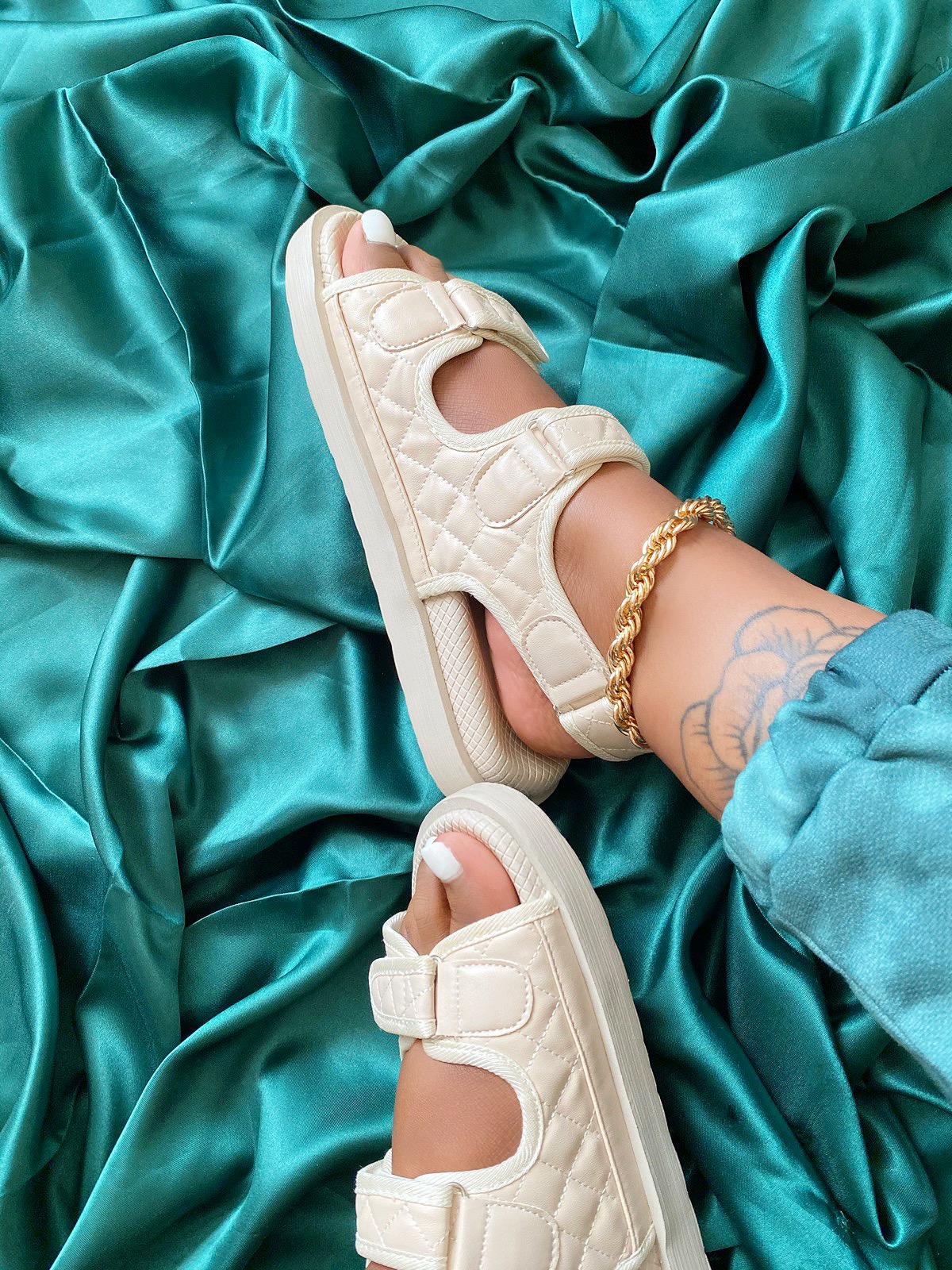 Quilted velcro top strap sandals